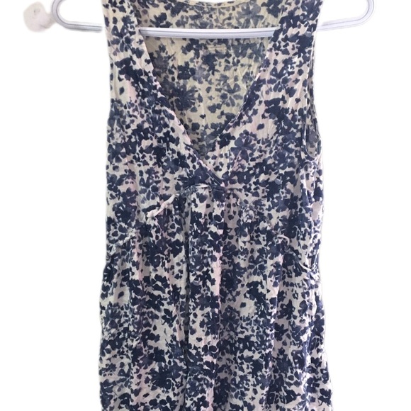 Floral Sleeveless Top - Picture 3 of 7